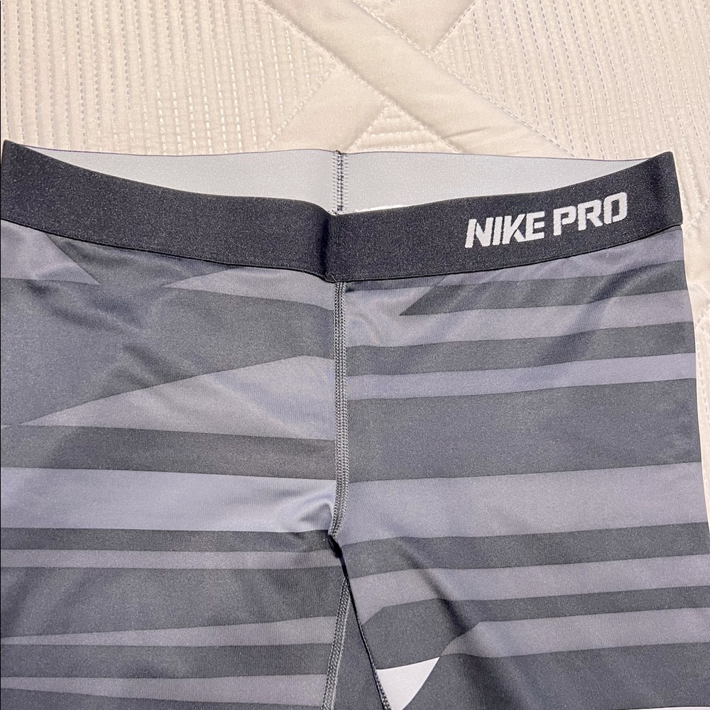 Nike pro leggings